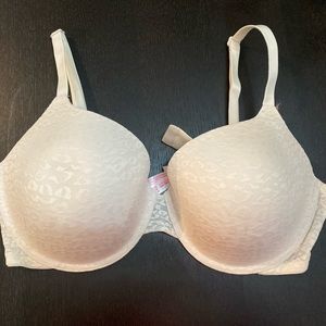 Victoria’s Secret Pink bra